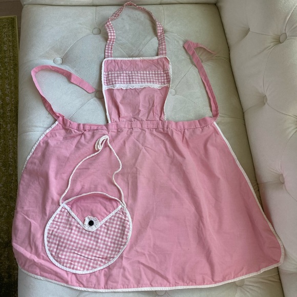 Accessories - Vintage Apron Pink Cotton Gingham Pocket Eyelet details White Piping all around